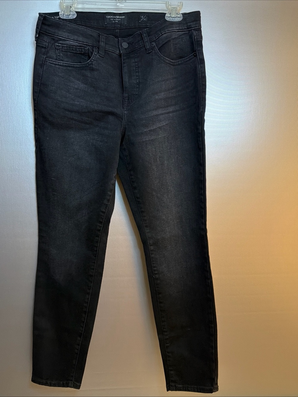 Lucky Brand Black Cropped Skinny Jeans